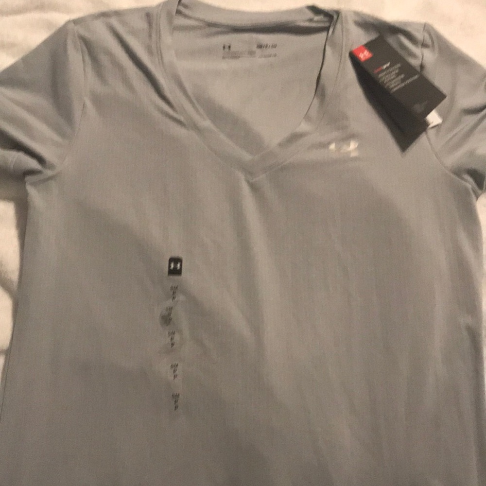 Silver/Grey vneck heat gear T-shirt